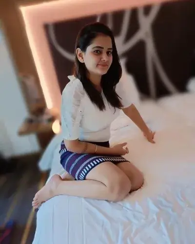 Call Girls Lajpat Nagar Cash On Delivery
